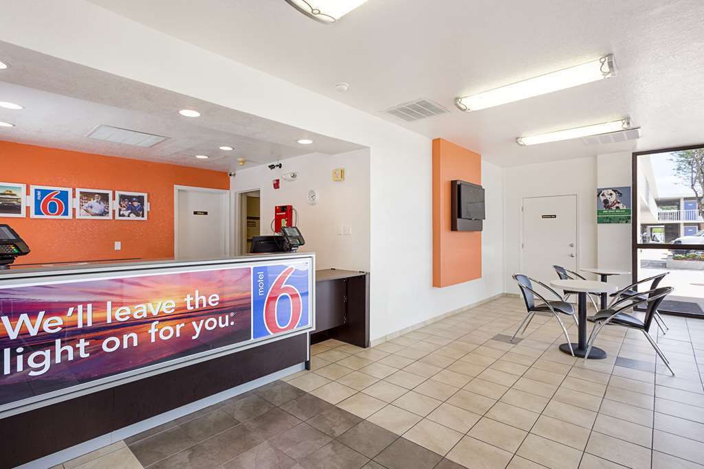 Motel 6-North Palm Springs, Ca - North Dalaman gambar
