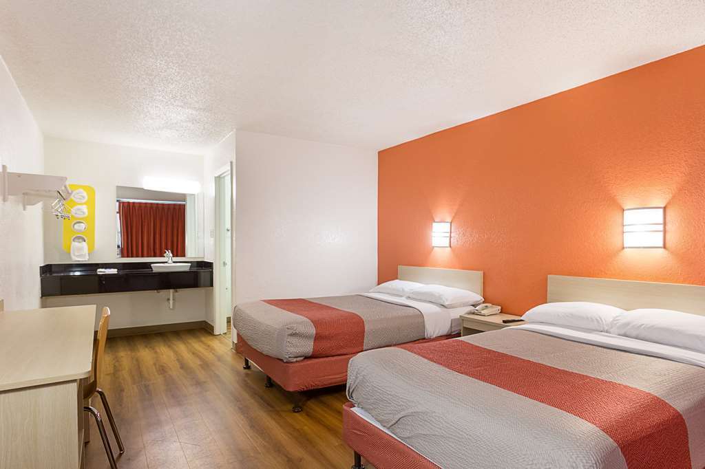 Motel 6-North Palm Springs, Ca - North Bilik gambar