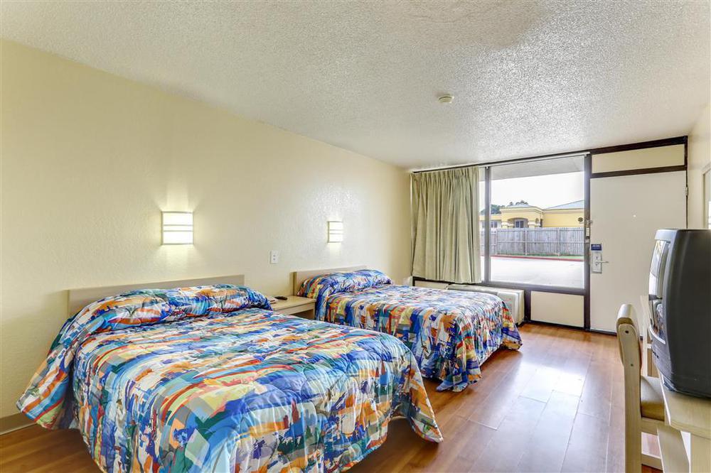 Motel 6-North Palm Springs, Ca - North Bilik gambar